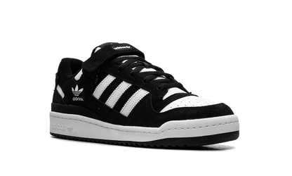 Forum Low "Panda" GW0695