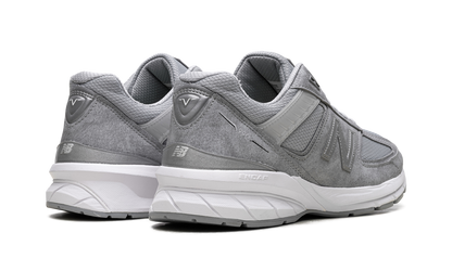 990v5 "Grey White" M990JS5