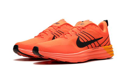 Lunar Roam "Hyper Crimson" HJ9145 809