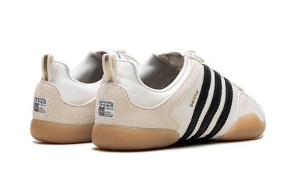 Ballerina "Bad Bunny - Off White" JQ9229