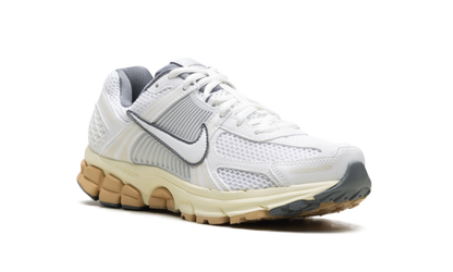 Zoom Vomero 5 WMNS "Summit White Pure Platinum" FJ2028 101