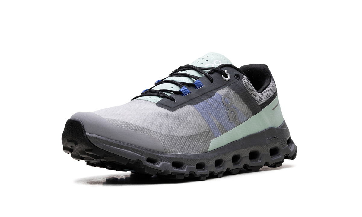 Cloudvista "Alloy/Black" 64.98272